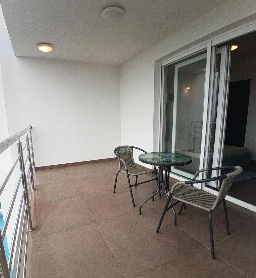 Searenity Pool Suite - Seafront Krmpote-Vodice Exterior foto